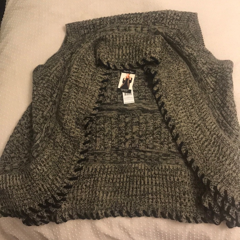 Sweater Vest